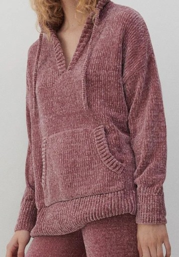 Zdjęcie oferty: Sweter z kapturem i kieszonką różowy Reserved