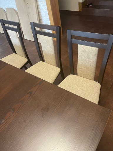 Zdjęcie oferty: Krzesła stołowe kolor wenge ,tapicerowane, Ikea