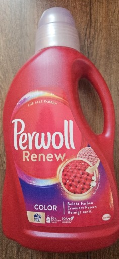 Zdjęcie oferty: Płyn do prania kolorów Perwoll 1,375 l