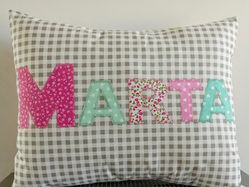 Zdjęcie oferty: Promocja poduszka Twoje imię MARTA