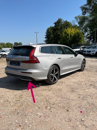 Zdjęcie oferty: Zderzak Tył dyfuzor spoiler Volvo OE 2022r S60 V60