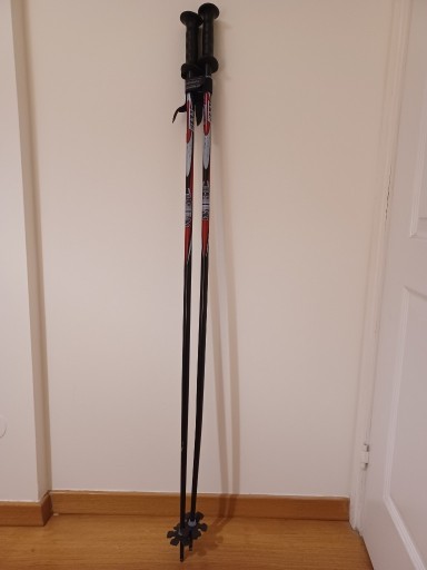 Zdjęcie oferty: Kije narciarskie ELAN 130cm