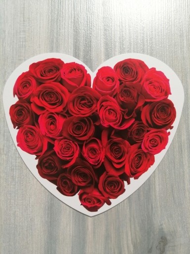 Zdjęcie oferty: Naklejka elektrostatyczna róże w kształcie serca.