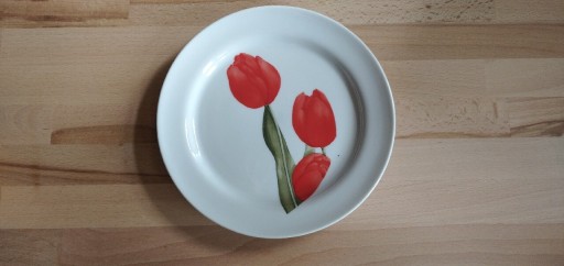 Zdjęcie oferty: Porcelanowy talerzyk czerwone tulipany 