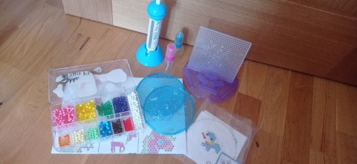 Zdjęcie oferty: Zestaw koralików Aquabeads