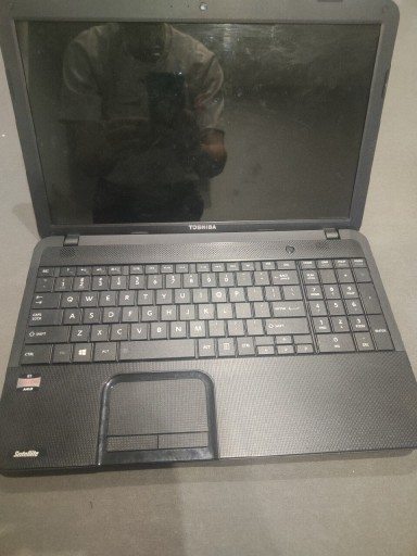 Zdjęcie oferty: Laptop Toshiba c855d-s5340 AMD E1. 4GB 320GB