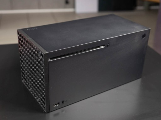 Zdjęcie oferty: Osłona nogi Xbox Series X - postaw ją poziomo 