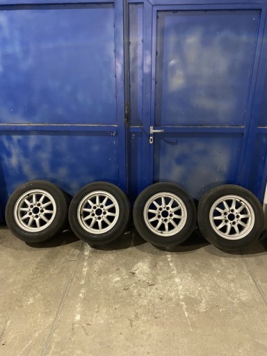 Zdjęcie oferty: Alufelgi 15 z oponami 205/60/R15 BMW e36