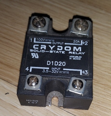 Zdjęcie oferty: przekaźnik SSR D1D20 20A 0-100V CRYDOM