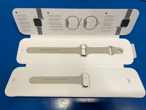 Zdjęcie oferty: Apple pasek sportowy, kolor starlight, 45mm