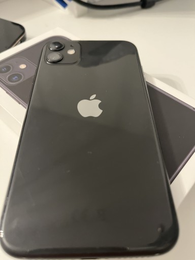 Zdjęcie oferty: Telefon iPhone 11