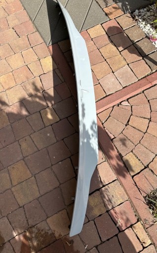 Zdjęcie oferty: Blenda Polestar 2 LISTWA KLAPY TYŁ 2023r