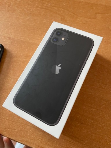 Zdjęcie oferty: iPhone 11 64gb, czarny, etui w cenie 