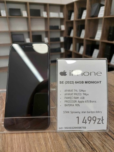 Zdjęcie oferty: Smartfon Telefon Apple iPhone SE (2022) 4/64GB