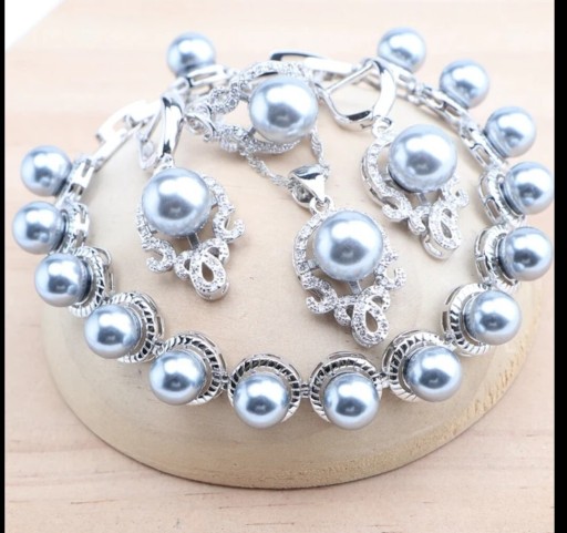 Zdjęcie oferty: Srebrny komplet biżuterii ślubnej naturalne perły