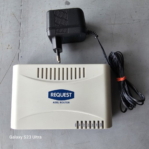 Zdjęcie oferty: RETRO Ruter na Rj11 Router ADSL REQUEST z zasilaczem sprawny testowany