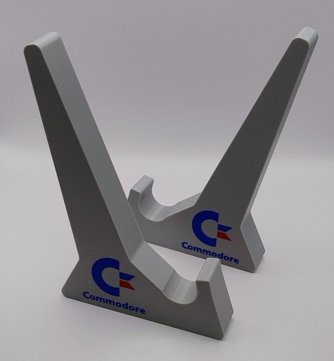 Zdjęcie oferty: Komplet standów do Commodore, m.in. do C64