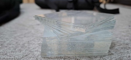 Zdjęcie oferty: Szyby do przycisków ppoż. ROP 78x78x1, 5 sztuk