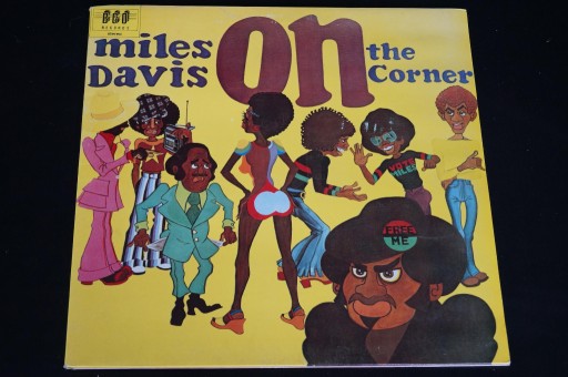 Zdjęcie oferty: MILES DAVIS - ON THE CORNER - UK