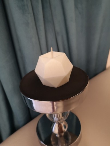 Zdjęcie oferty: Świeca sojowa geometryczna świeczka 100% naturalna