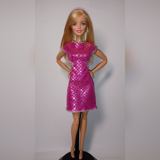 Zdjęcie oferty: Barbie "Made to Move" #1 (Pink top)