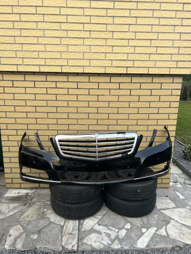 Zdjęcie oferty: Zderzak Mercedes W 212 w kolor 197 czarny 