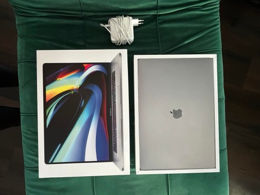 Zdjęcie oferty: Macbook Pro 16" 2019 i9 32GB 5500M 8GB 1TB