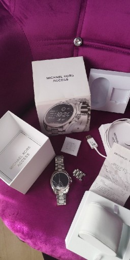 Zdjęcie oferty: Michael Kors smartwatch MKT5000 