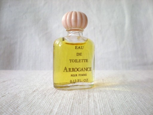 Zdjęcie oferty: Arrogance Pour Femme 5ml EDT 