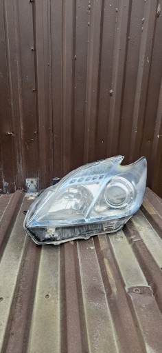 Zdjęcie oferty: Lampy przednie do Toyoty Prius lll 