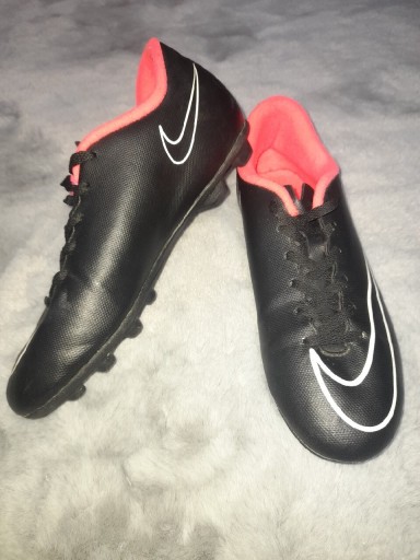 Zdjęcie oferty:  Buty Korki Nike Rozmiar 38