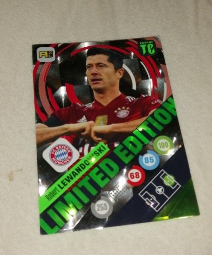 Zdjęcie oferty: Robert Lewandowski Top Class 2022 Limited Edition