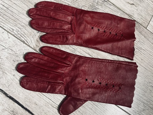 Zdjęcie oferty: Skórzane rękawiczki M czerwone
