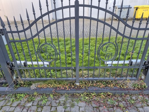 Zdjęcie oferty: Brama dwuskrzydłowa z furtką i segmentem ogrodzeniowym WIŚNIOWSKI