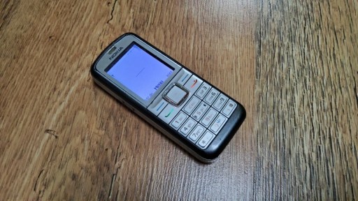 Zdjęcie oferty: Telefon komórkowy Nokia 6070 z Plus GSM