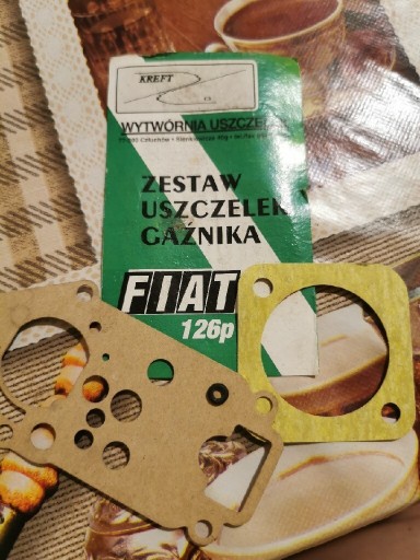 Zdjęcie oferty: Pamiątki PRL zestaw uszczelek do gaźnika Fiat 126p