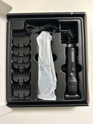 Zdjęcie oferty: SOLATI zestaw maszynke do strzyżenia i trymerów do brody 