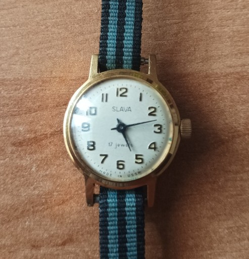 Zdjęcie oferty: Stary 17 Jewels zegarek SLAVA 