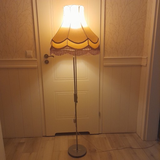 Zdjęcie oferty: Lampa podłogowa PRL abażur 
