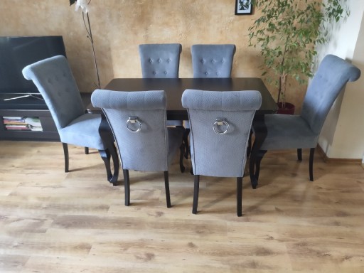 Zdjęcie oferty: Zestaw stół z krzesłami