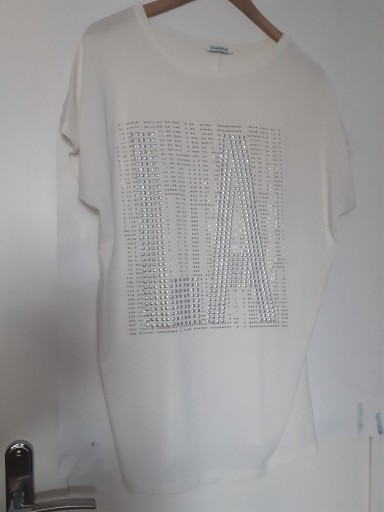 Zdjęcie oferty: Kremowa koszulka ze srebrnym wzorem