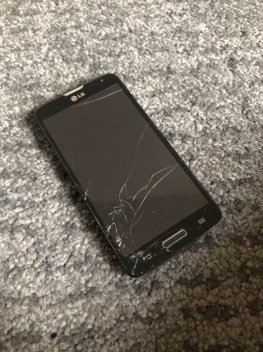 Zdjęcie oferty: LG L90 uszkodzony
