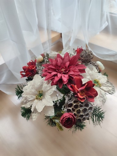 Zdjęcie oferty: Elegancki stroik świąteczny na grób obciążony 