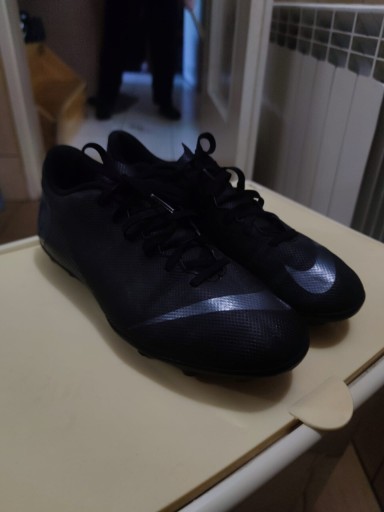 Zdjęcie oferty: buty sportowe męskie korki 41 Nike clas Mercurial