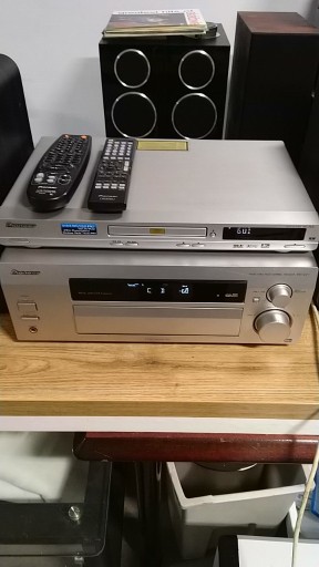 Zdjęcie oferty: amplituner pioneer VSX-D711 +DVD DV-360 piloty
