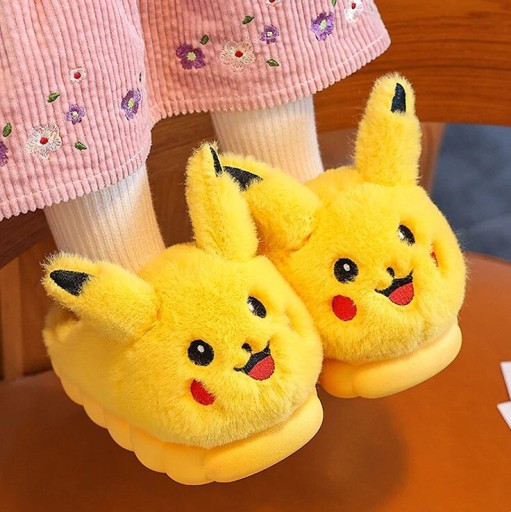 Zdjęcie oferty: Kapcie Pikachu Ciepłe Domowe Kapcie dla Dzieci