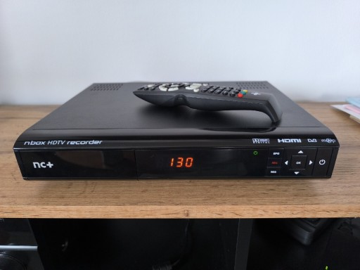 Zdjęcie oferty: Dekoder Nbox BZZB Enigma2 Dysk 250