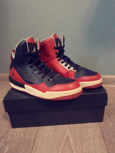 Zdjęcie oferty: Buty Jordan Nike