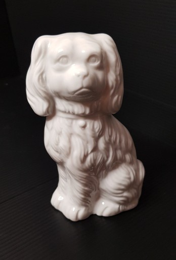 Zdjęcie oferty: Porcelanowy Piesek Figurka Pies 