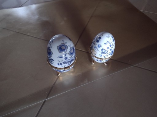 Zdjęcie oferty: Złocone porcelanowe jajka szkatułki.